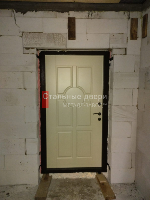 Фото установленной двери №383 в Шаховской