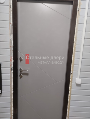 Фото установленной двери №375 в Шаховской