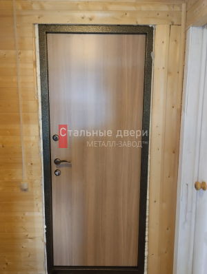 Фото установленной двери №423 в Шаховской