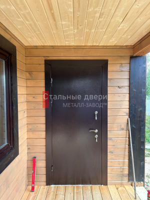 Фото установленной двери №300 в Шаховской